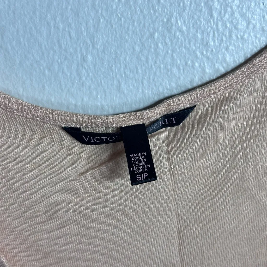 Victoria’s‎ Secret Top Women’s Small Petite Orange Semi-Sheer Peplum Sleeveless - Image 4