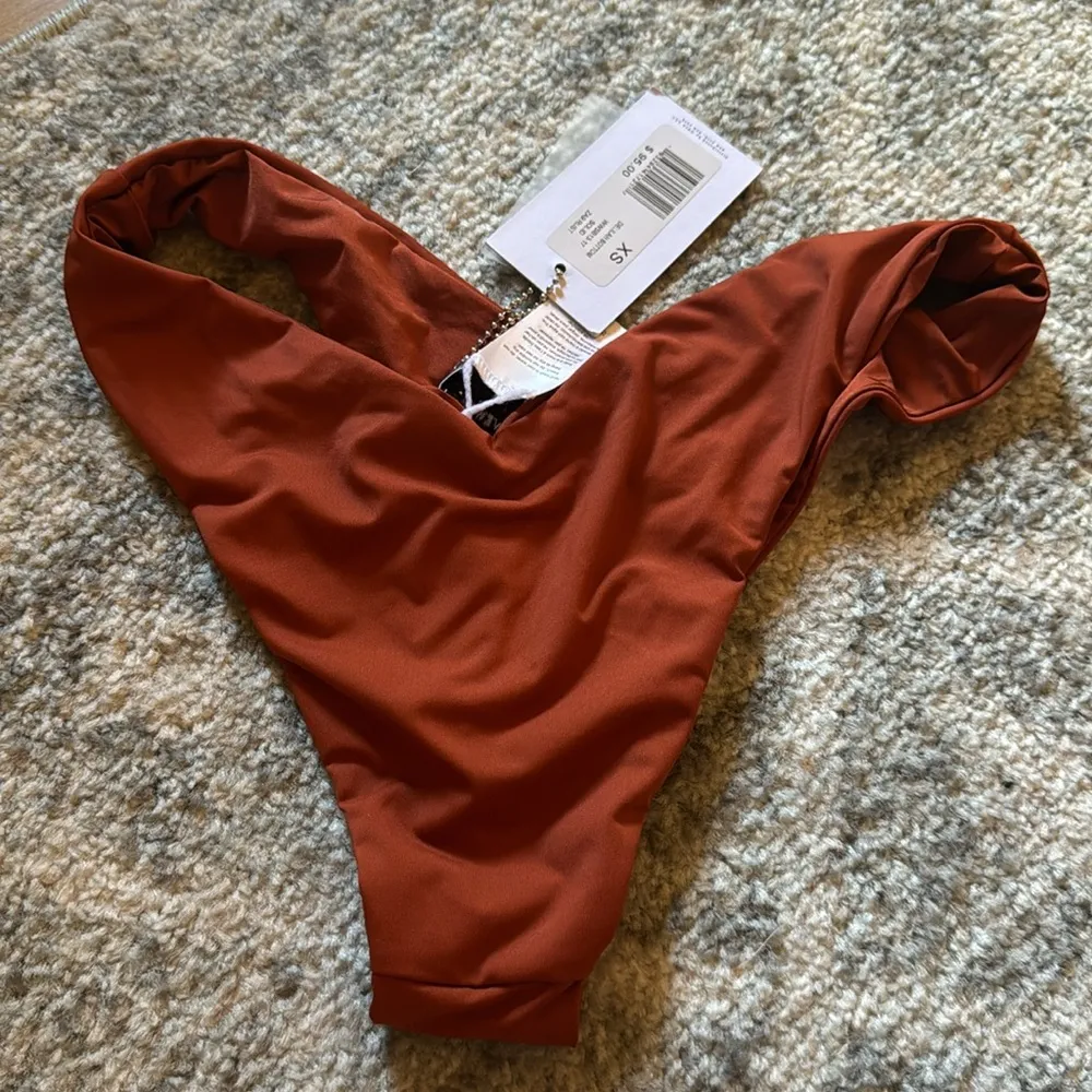 We Wore What  DELILAH BOTTOM - Image 4