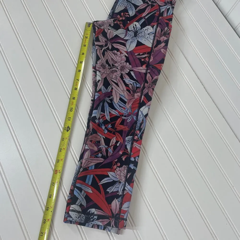 Lululemon Athletica Floral High Rise Wunder Under Crop Leggings Sports Size 4 - Image 6