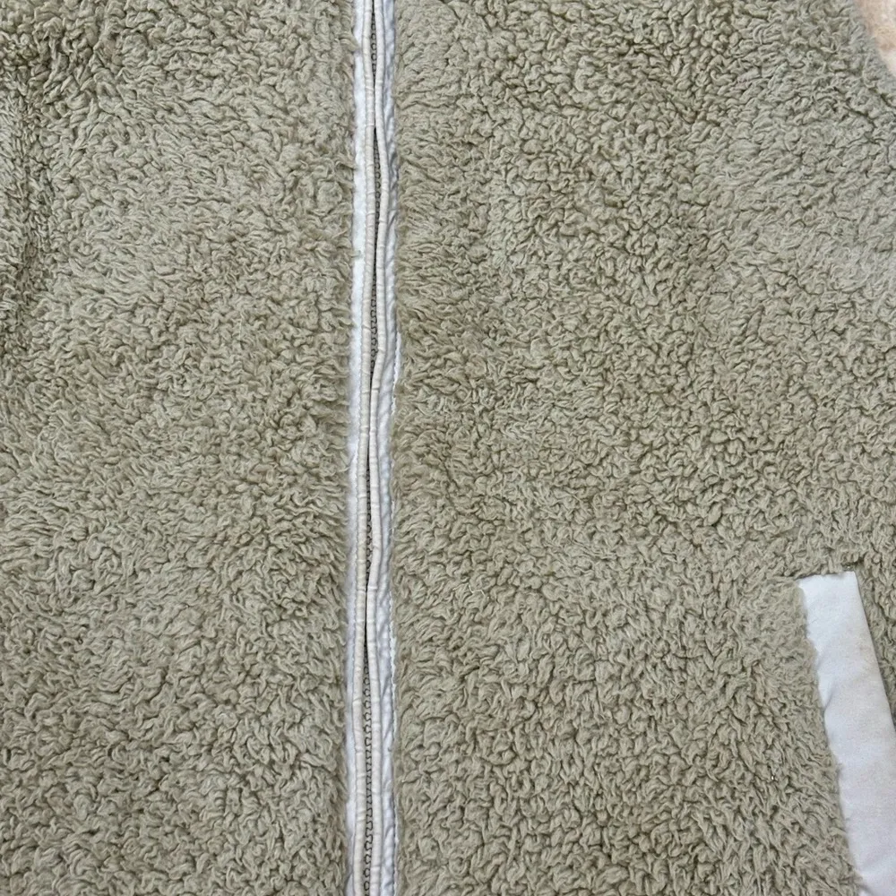 Women’s Los Gatos Fleece Vest. Seabird Grey. Size Small - Image 11