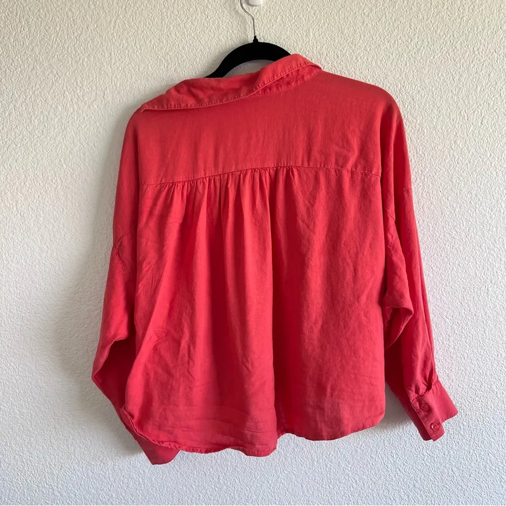 Young, Fabulous and Broke Linen Blend Tourist Top - Image 9