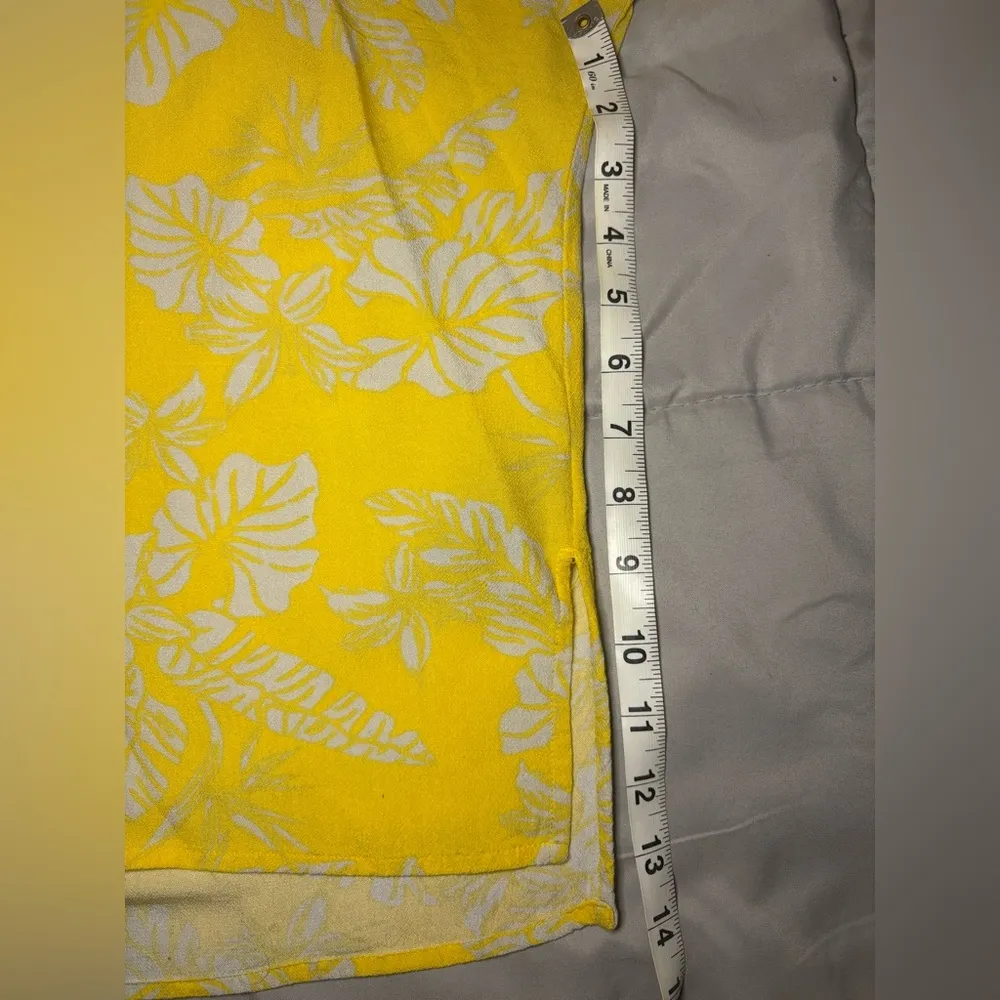 Bright Yellow Floral Blouse - Image 8