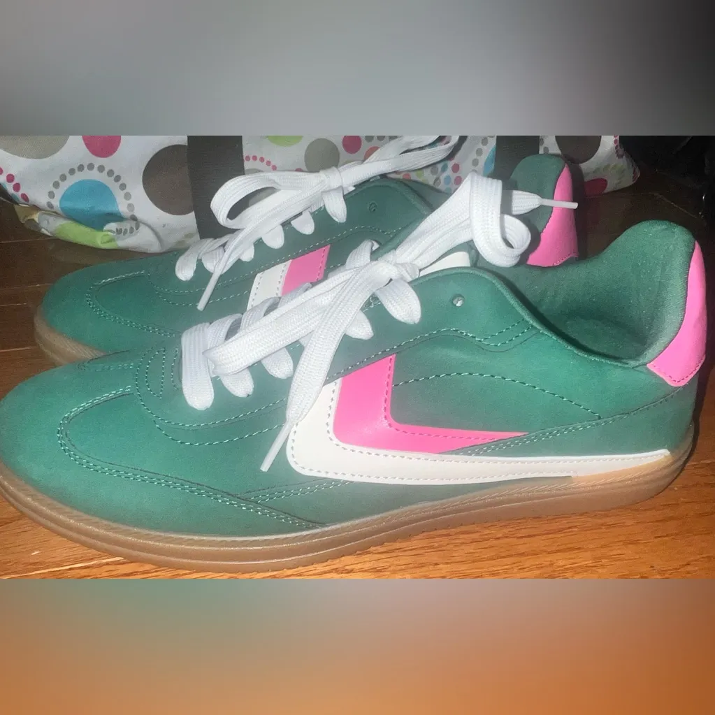 DOLCE VITA Sybela Low Top Lace Up Comfortable Sneaker Size 10 Green - Image 4