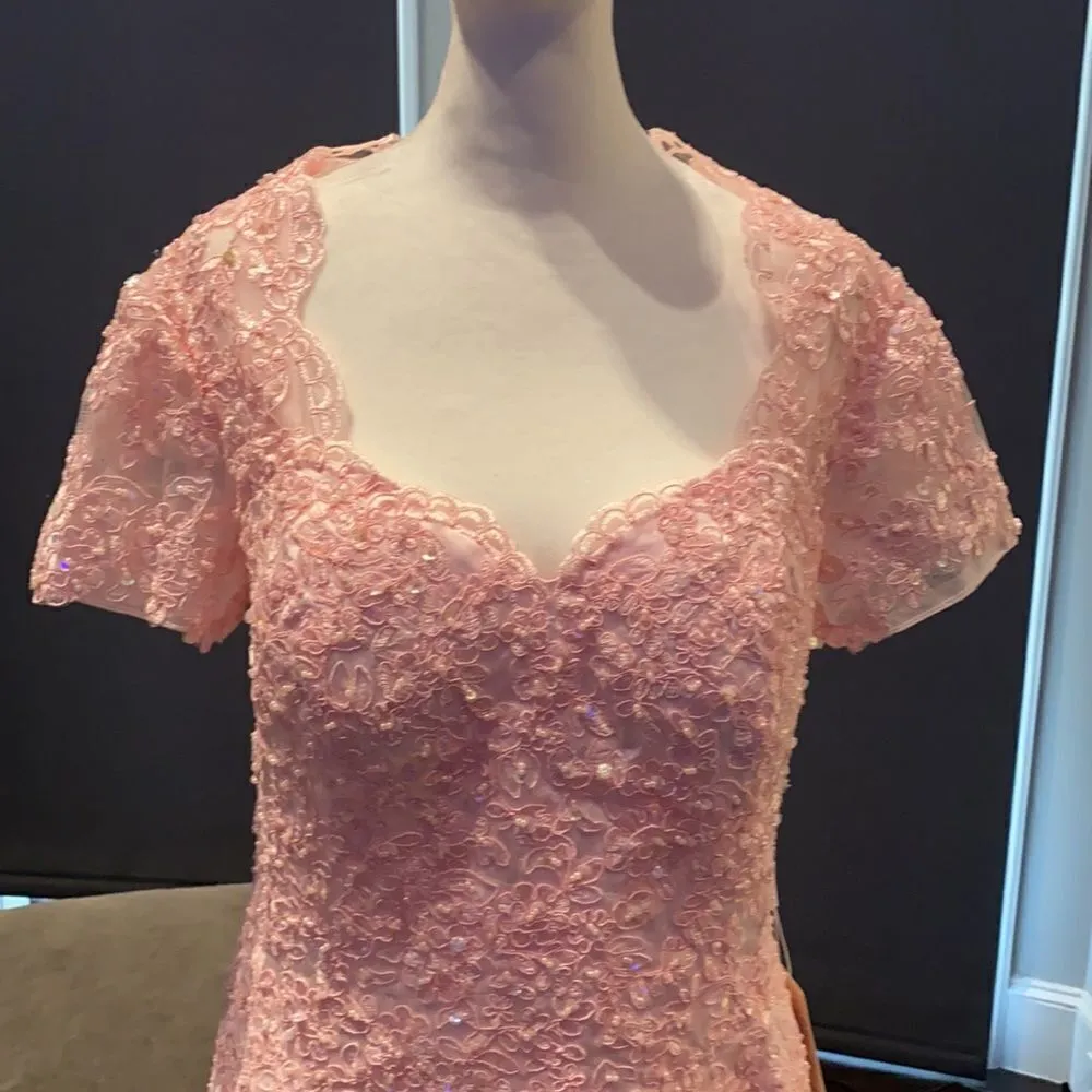 Women’s Pale Pink Lace Appliqué Short Sleeved Dress Size NWT Size L - Image 2