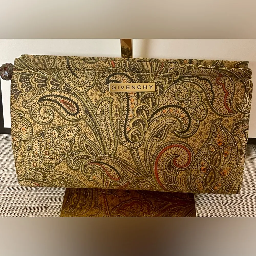 Givenchy - Paisley Embroidered Clutch W/ Crystal Zipper Pull | Like New - VTG - Image 2