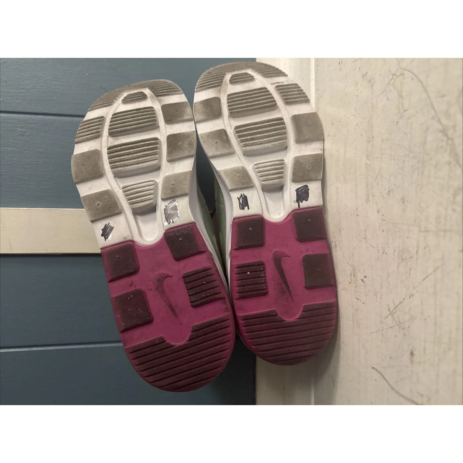 Nike Air Max Motion 2 ES1 Running Sneakers Pistachio CD5440-200 Women’s 6.5 - Image 6