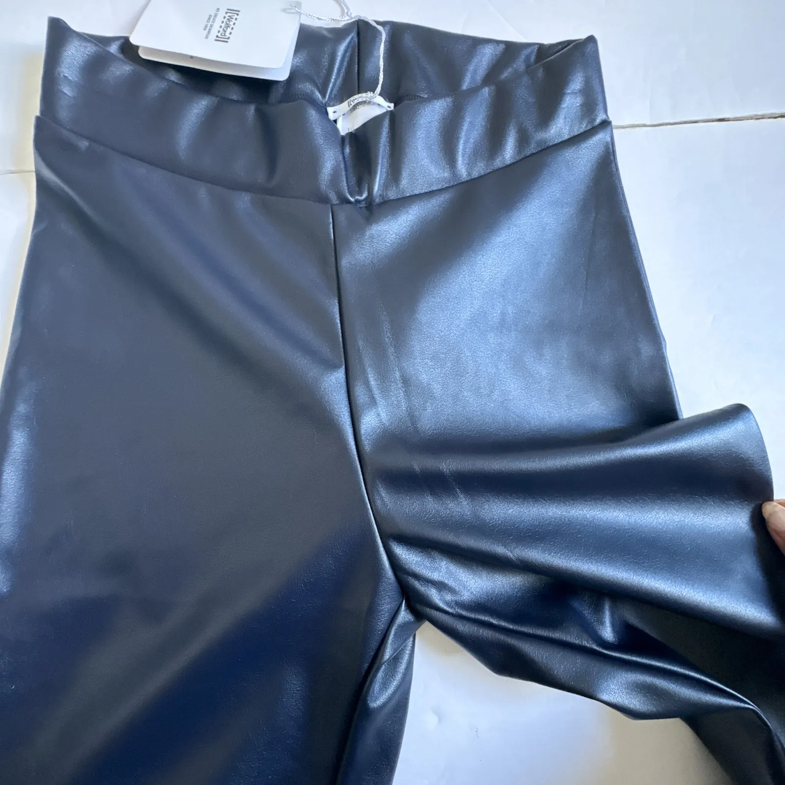 Wolford New Estella Navy Faux Leather Leggings size 36/ US 6 Blue - Image 5