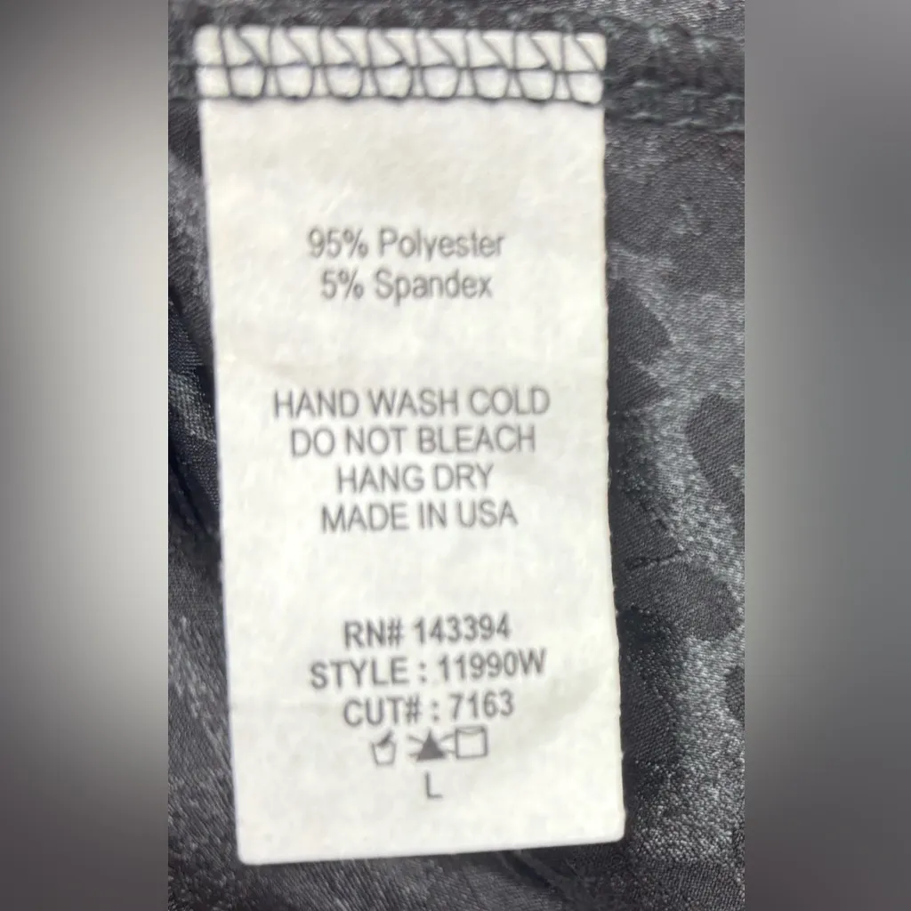 Cotton Bleu L Leopard Watermark Print Top in Black - Image 5