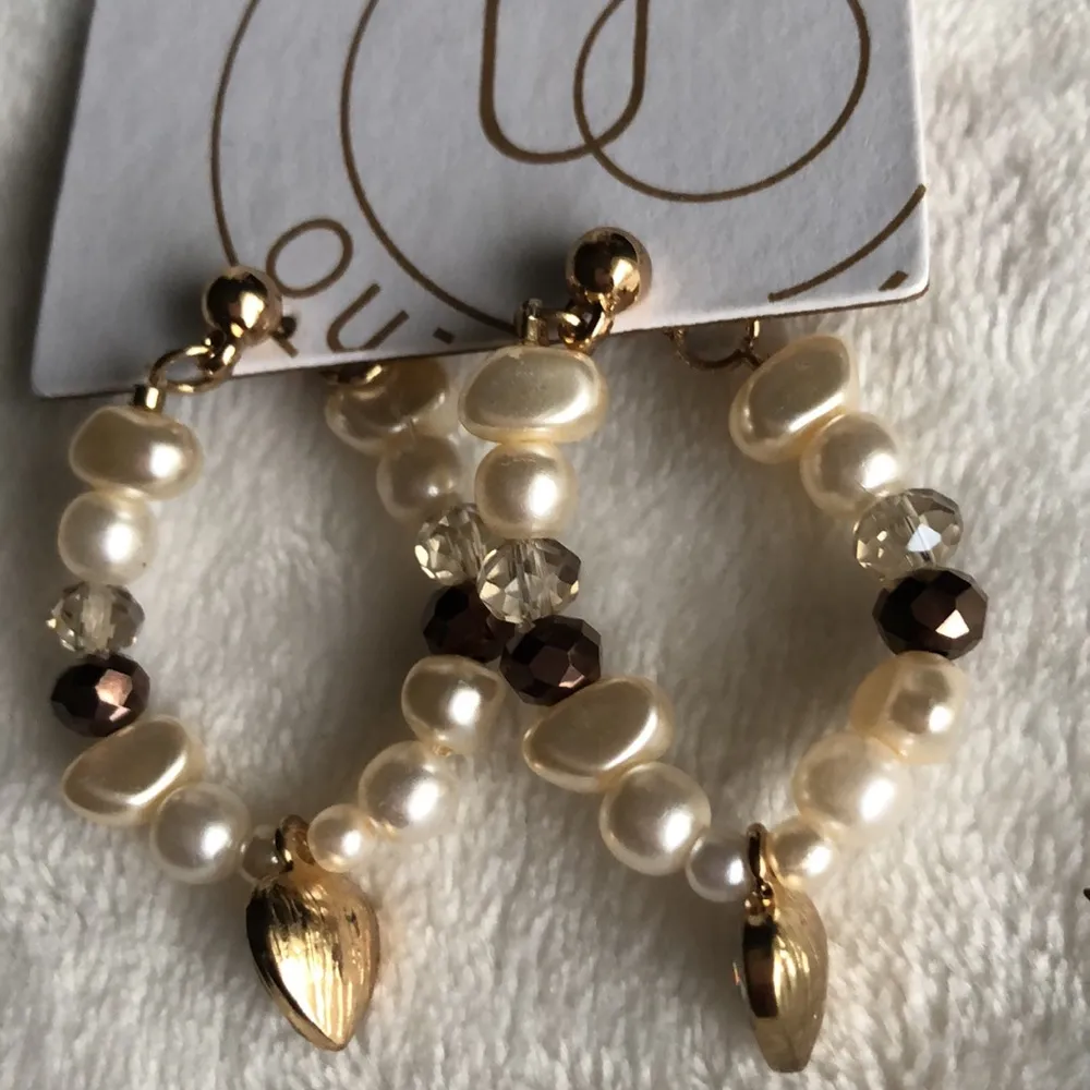 New urban outfitters beaded faux pearl earrings - Image 3