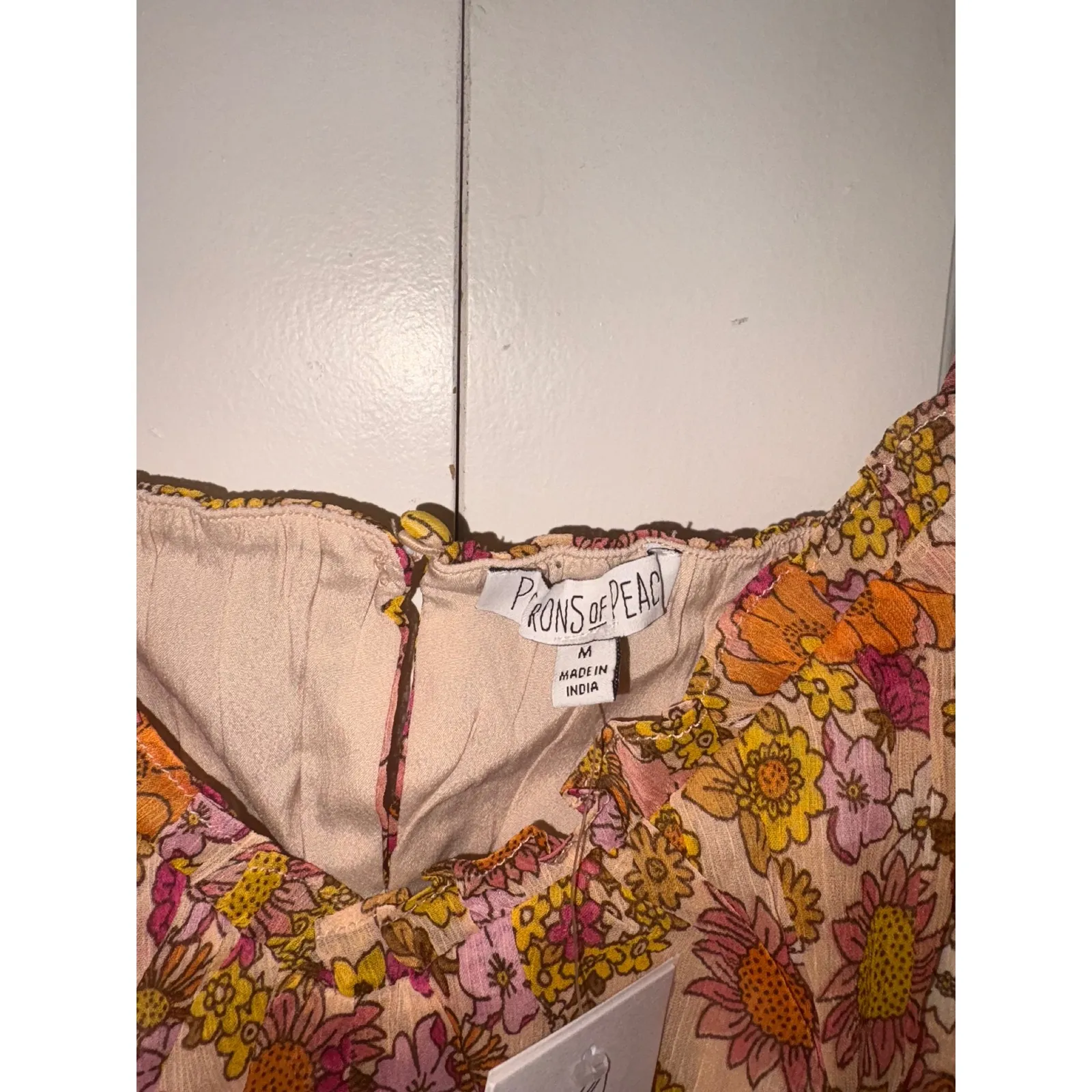 Patrons of Peace Floral‎ Crop Top Tie Strap Cami Smocked Summer M - Image 4