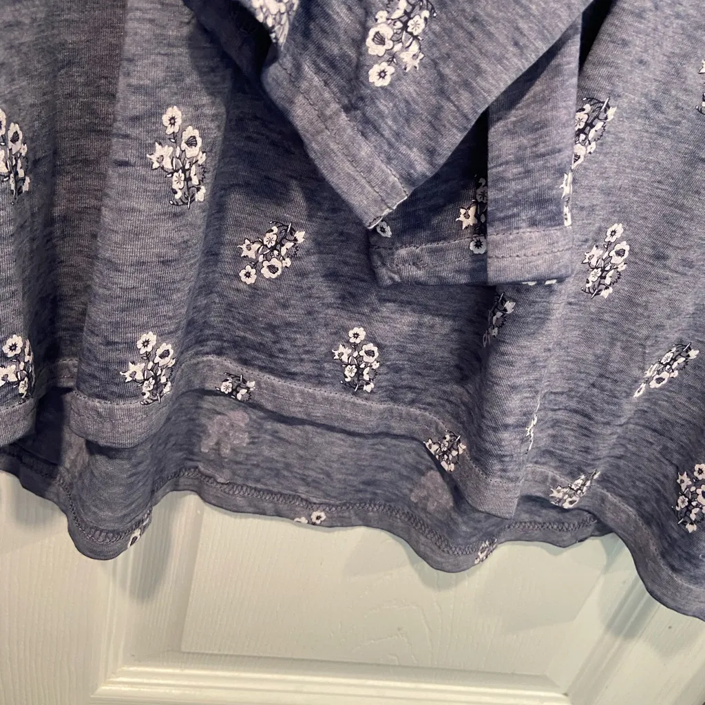 NWT C&C California Size 1X Blue Floral Lightweight Long Sleeve Burnout Tee Shirt - Image 7