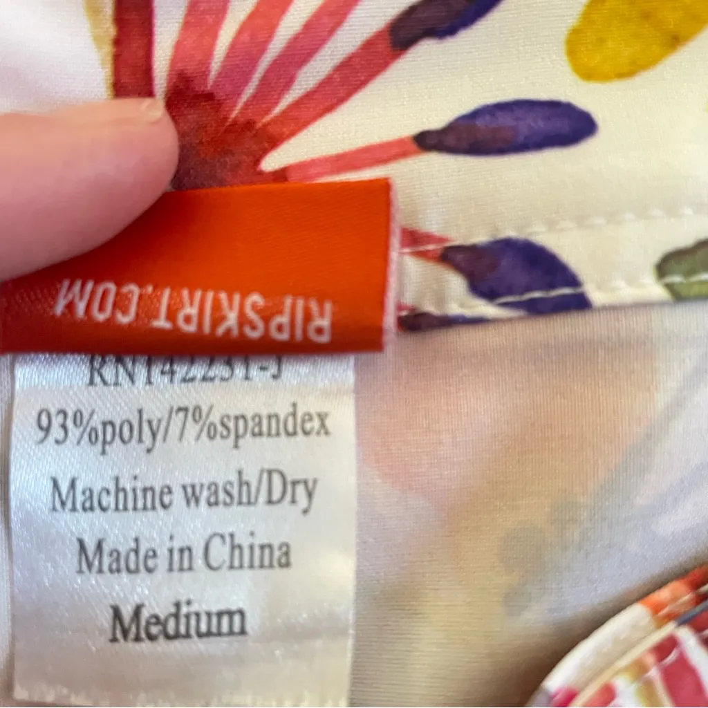 Ripskirt Hawaii Wildflower Watercolor Floral Skirt Size Medium Length 2 (19”) Pink - Image 6