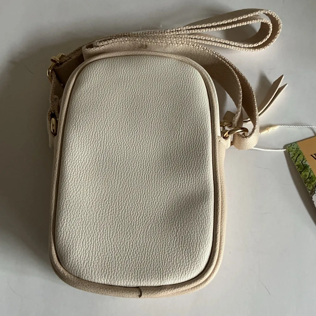 Disney Winnie the Pooh Mini Crossbody Bag NWT - Image 3