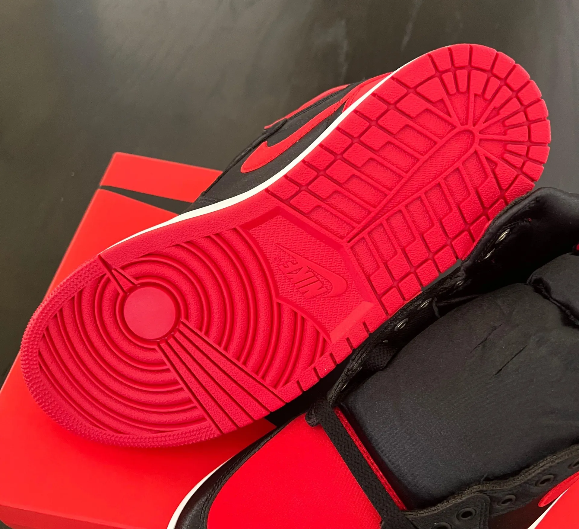 NIB  1 Retro High OG Satin Bred 2023 - Image 4