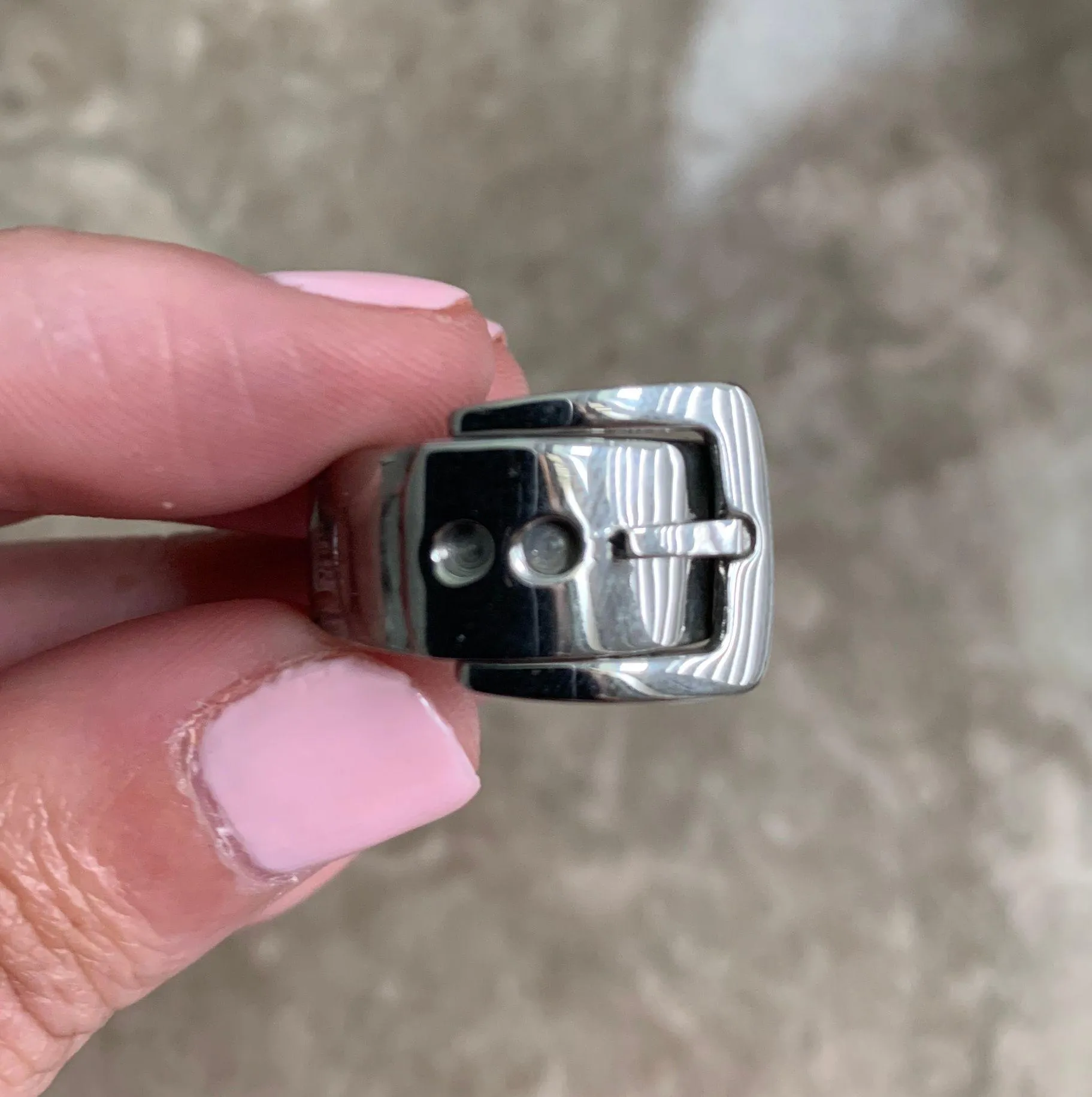 Costume Jewelry Buckle Ring Silver - Image 2