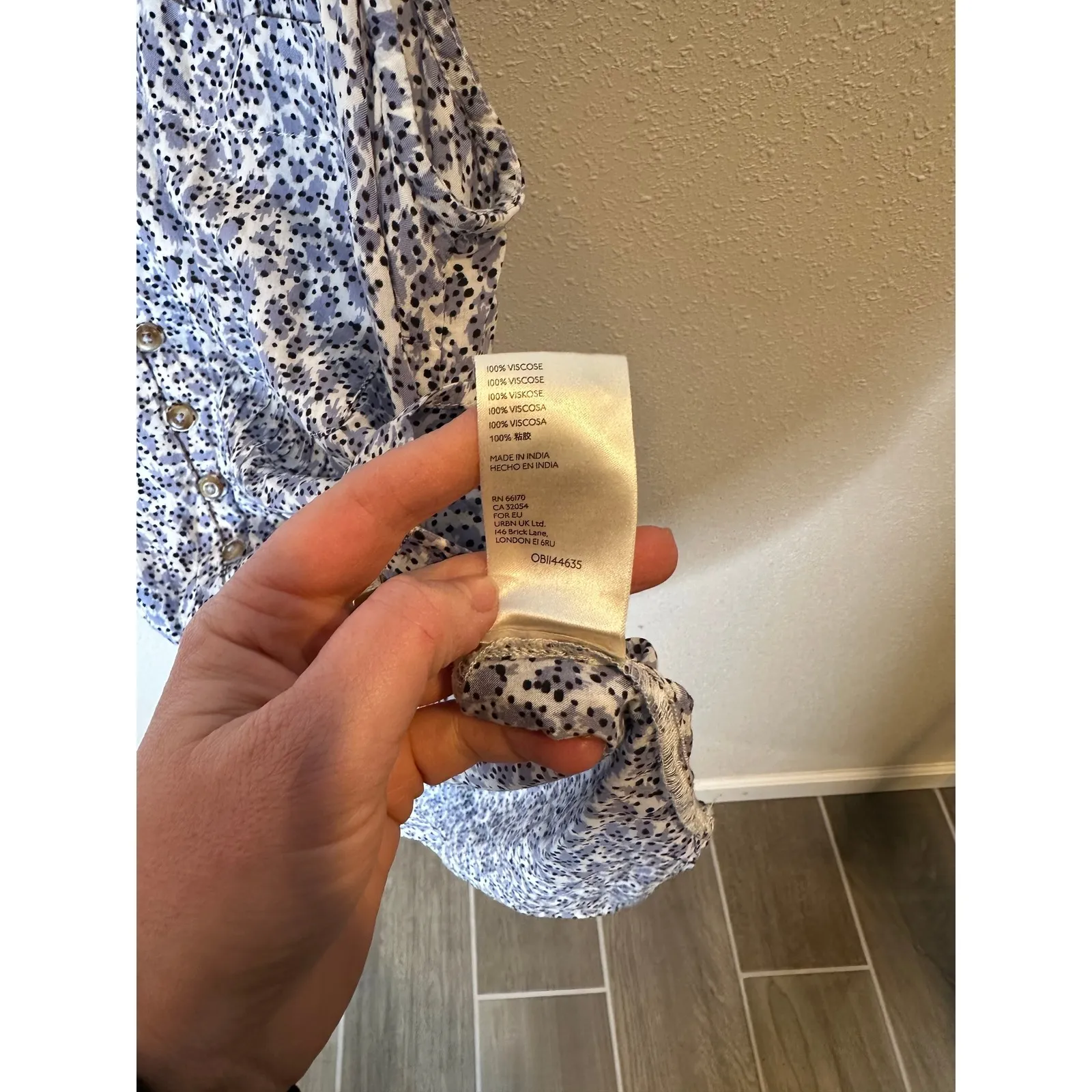 Maeve Anthropologie Blue Floral Sleeveless Button Down Shirt Women's Medium - Image 3