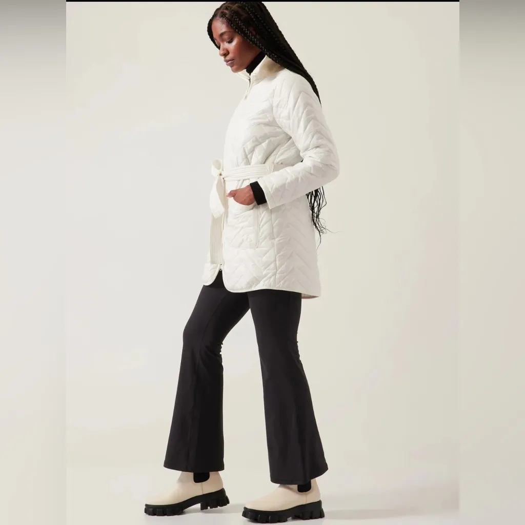 Athleta Mendocino Coat Puffer Chevron Size M Magnolia White - Image 2