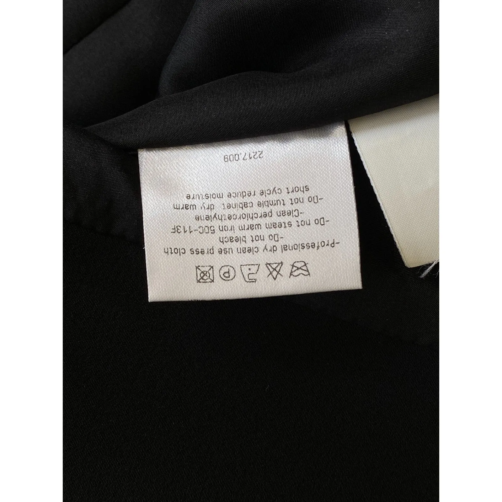 Giorgio Armani Pure Silk Black Blazer Womens Size US 10 (44) Made in Italy - Image 6