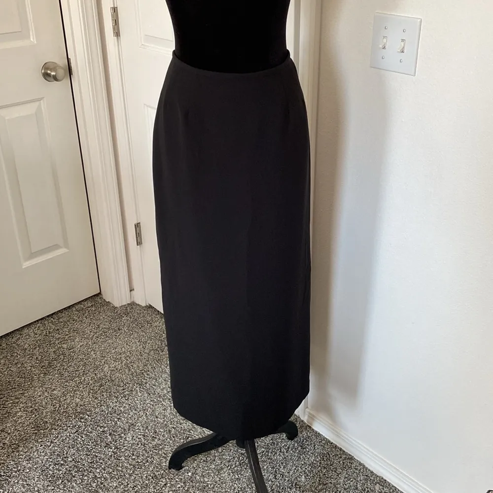 Jones Studio Separates 90s black maxi skirts. - Image 10
