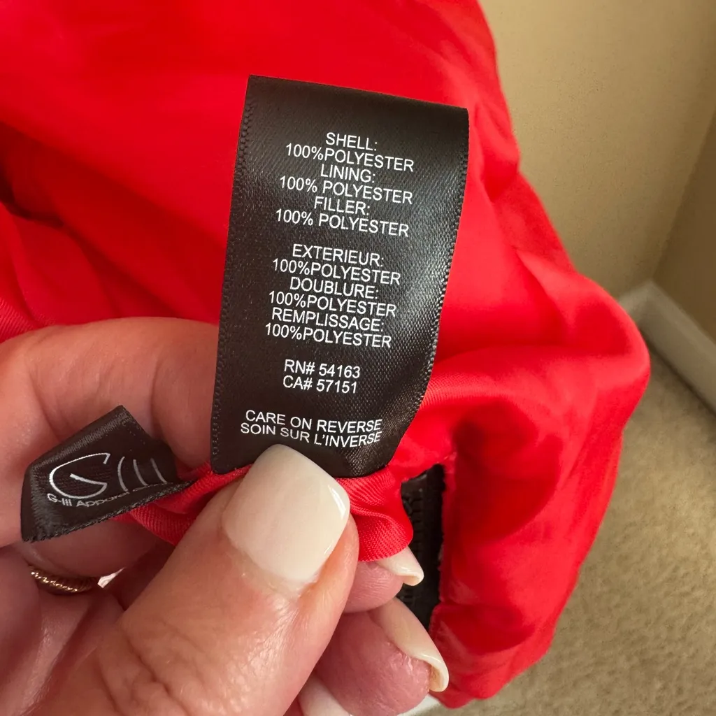 Kenneth Cole Cire Short Exposed Zip Hooded Puffer Jacket in Red NWT, $175 Retail - Image 11