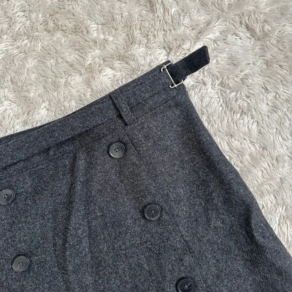 Vintage Y2K Gap Sz 2 European Fit Italian Wool Felted Mini Skirt Gray - Image 4