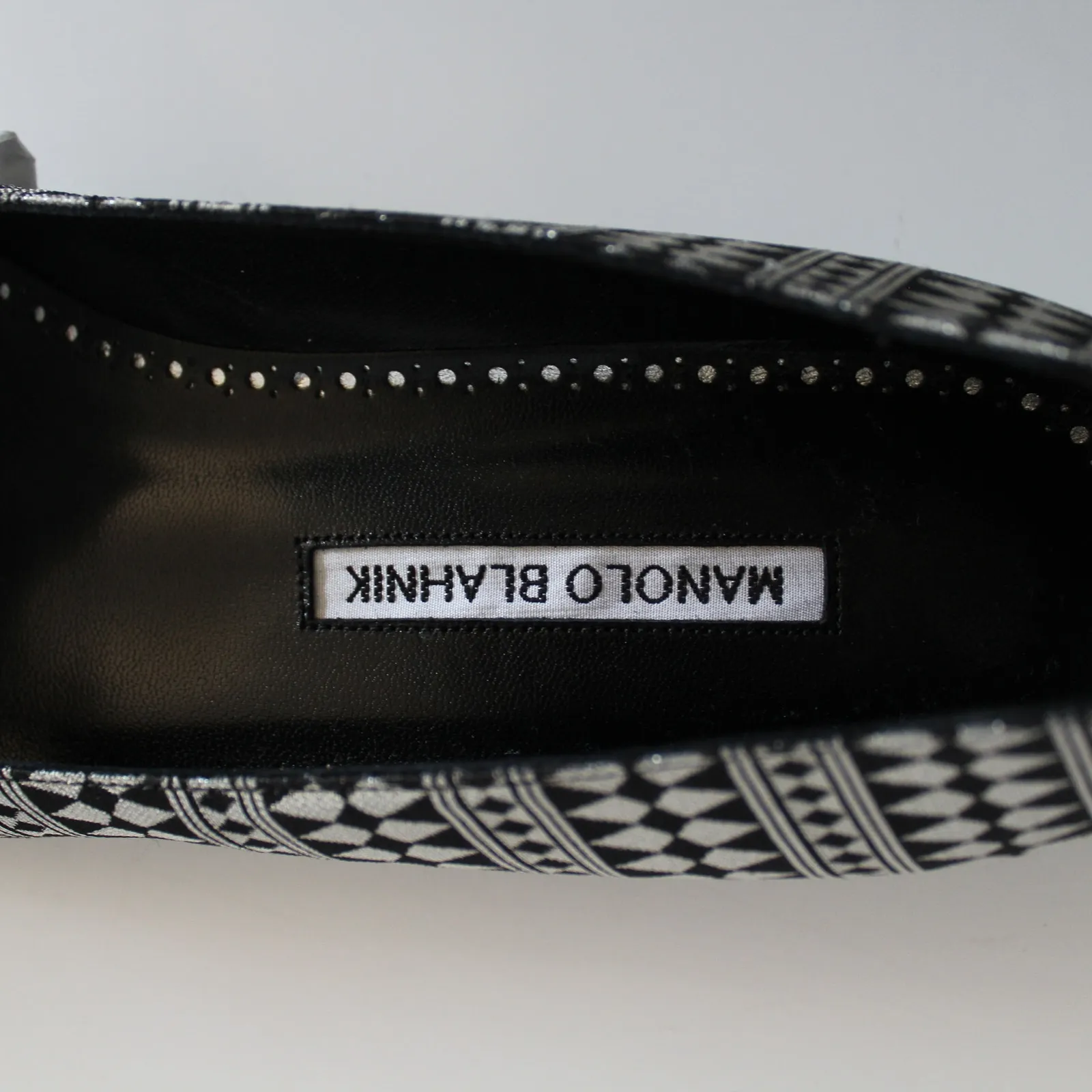 Manolo Blahnik  Hangisi Flats - Image 10