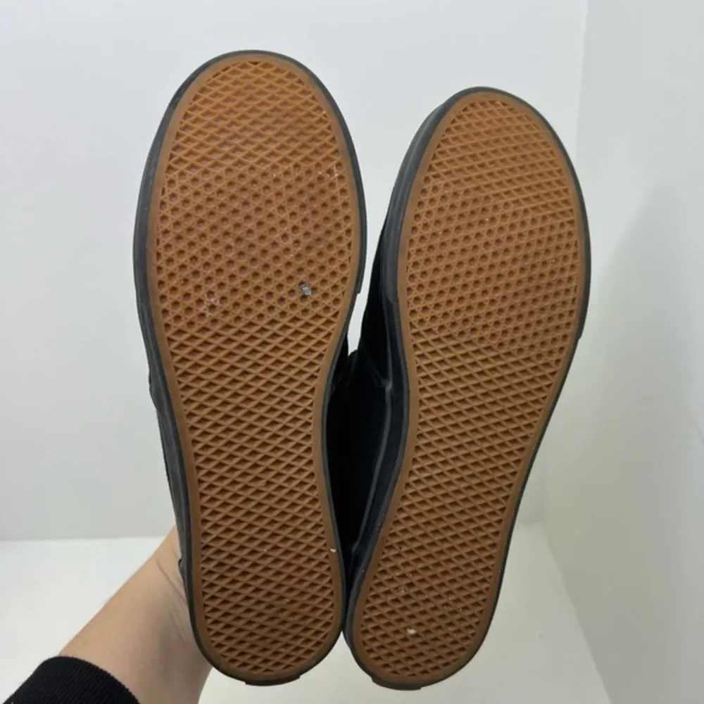 Van's black ENHANCED COMFORT COMFYCUSH ERA SHOE style 721356 women size 9.5 - Image 4