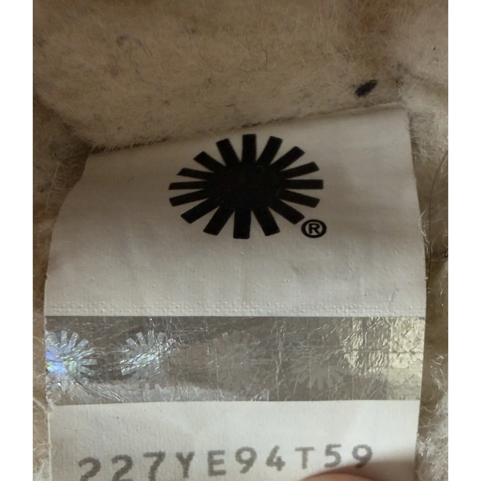 UGG Women's Mini Bailey Button II boots chestnut suede with sheepskin Size 7 - Image 8