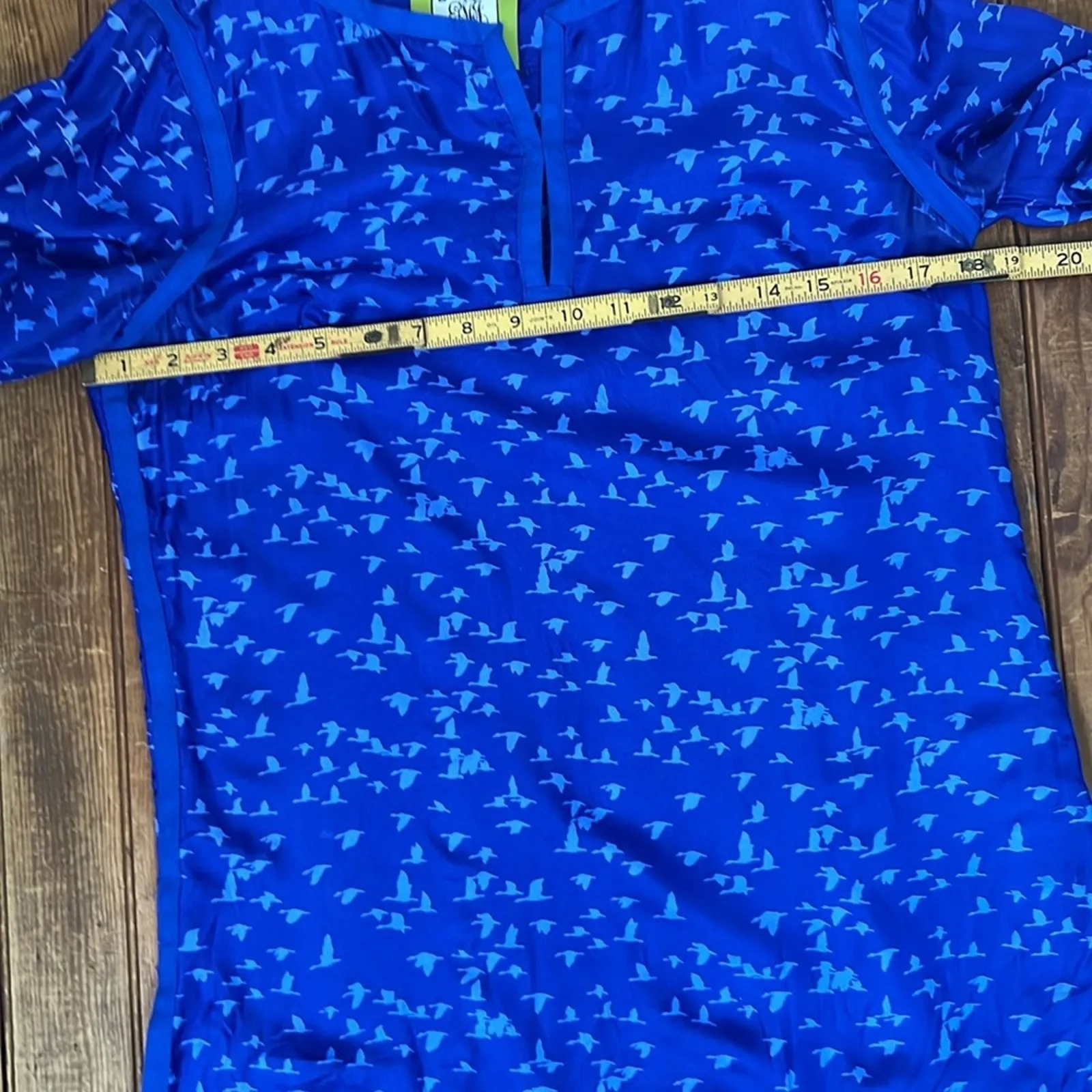 Women’s Elizabeth McKay Long sleeve blue silk tunic top birds size 4 rescue me - Image 7
