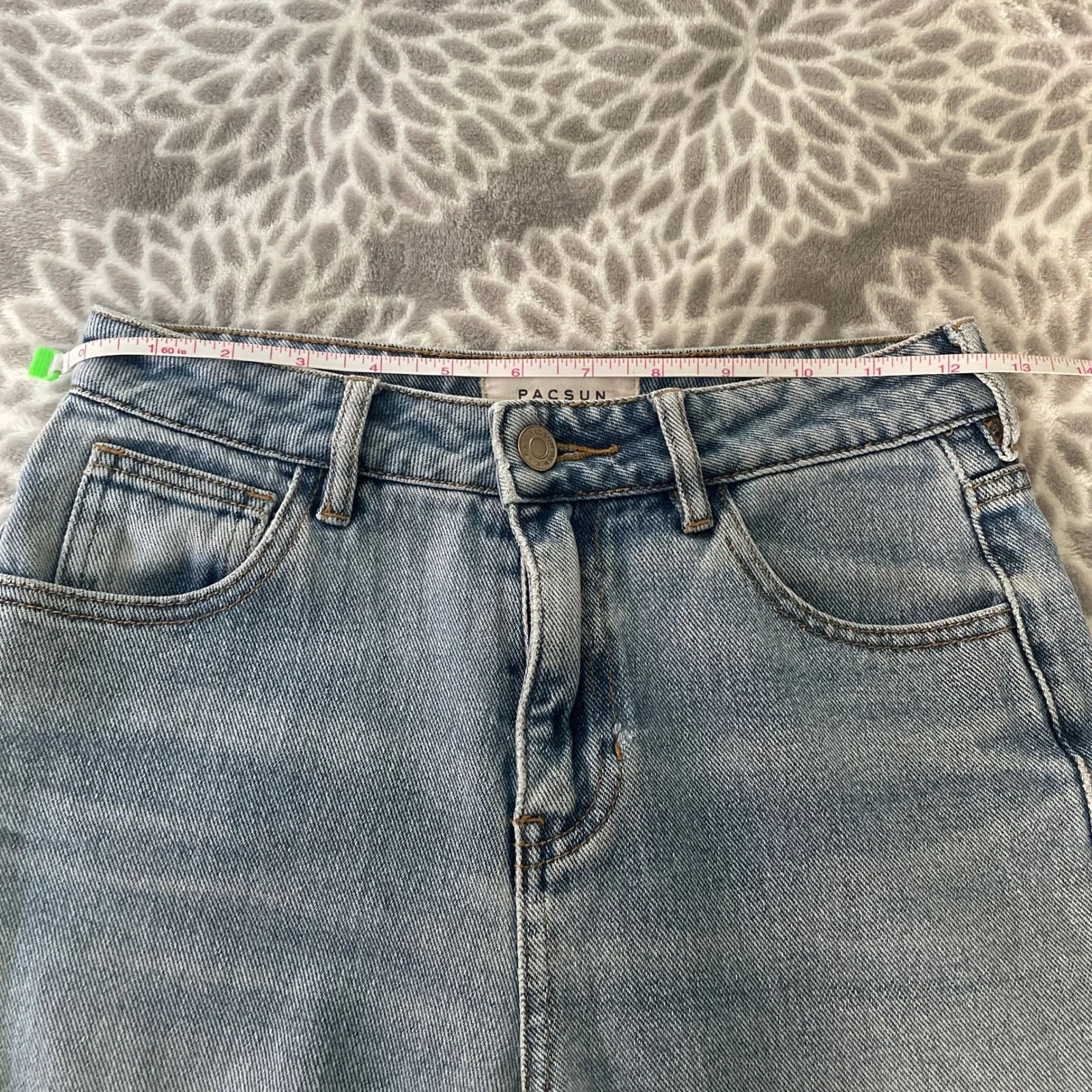 Pacsun Mom Jeans Light Wash Denim Size 23 Blue Y2K Beachy Casual Trendy Pants - Image 5