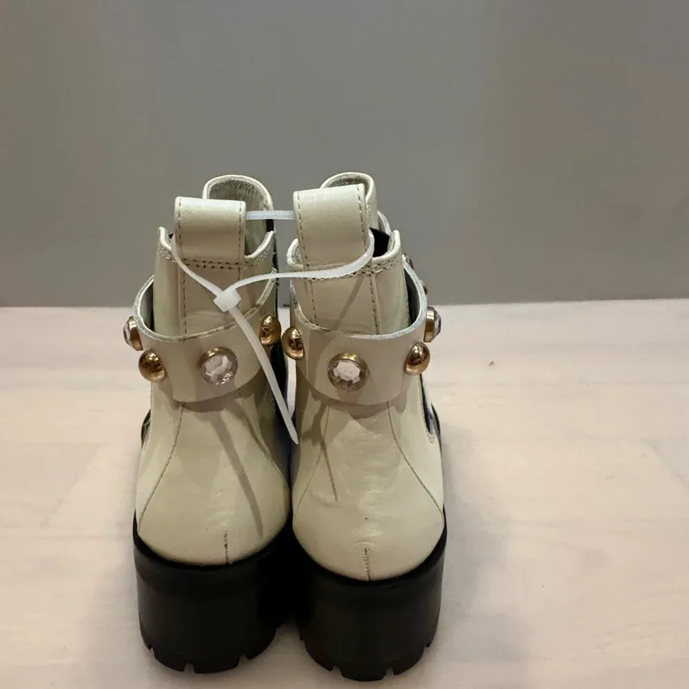 Karl Lagerfeld Paris Porshay Lug Sole Chelsea Ankle Boots Bone Women’s Sz 8 New - Image 2