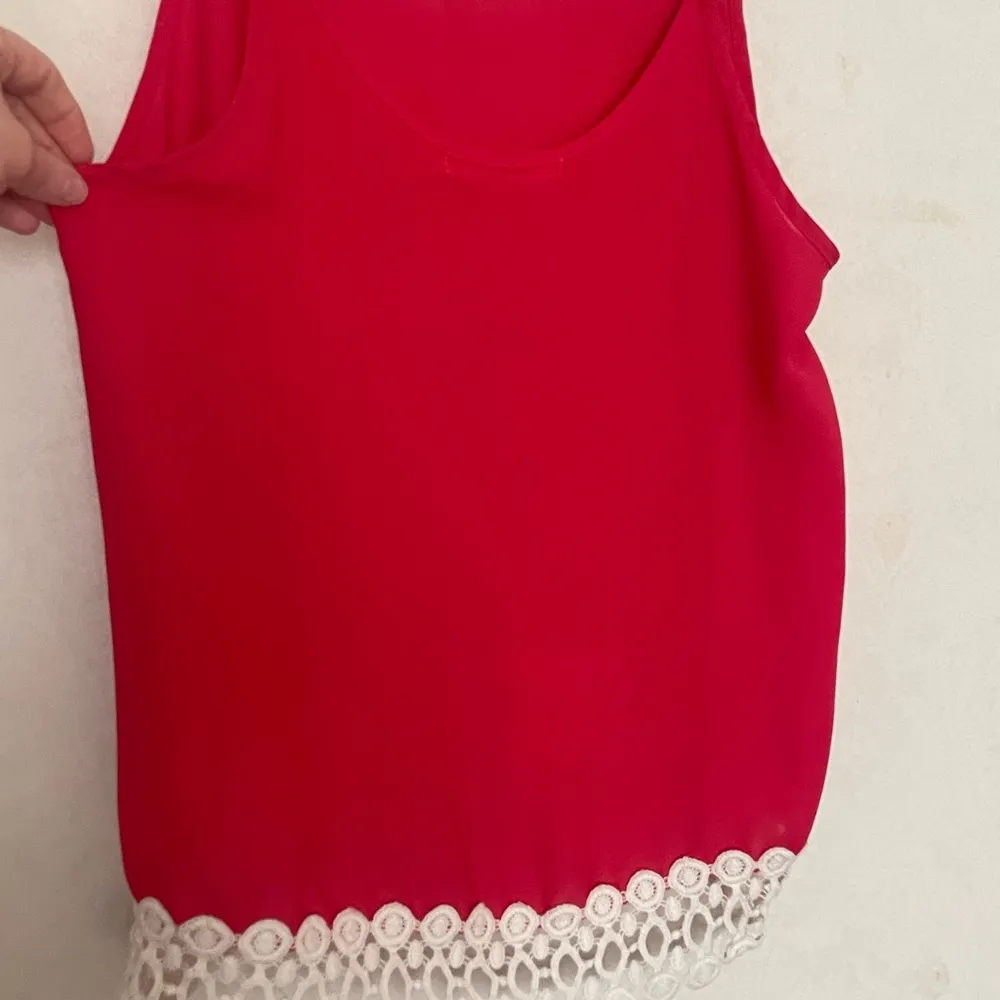 Liberty love women’s large tank top. Lightweight polyester lace‎ detail. - Image 7