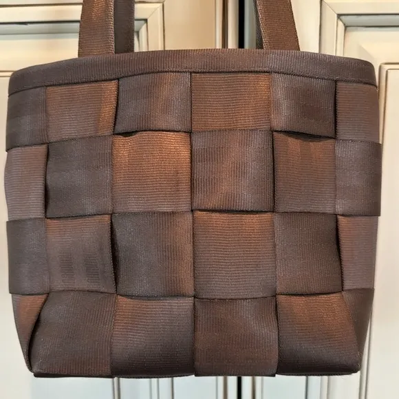 HARVEYS Original Seatbelt Bag • Built In The USA Brown - Image 2