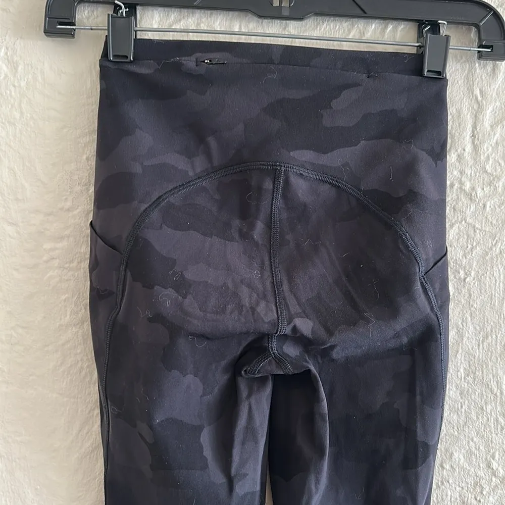 Lululemon Swift Speed High-Rise Crop 21” Heritage 365 Camo Deep Coal Leggings 0 - Image 10