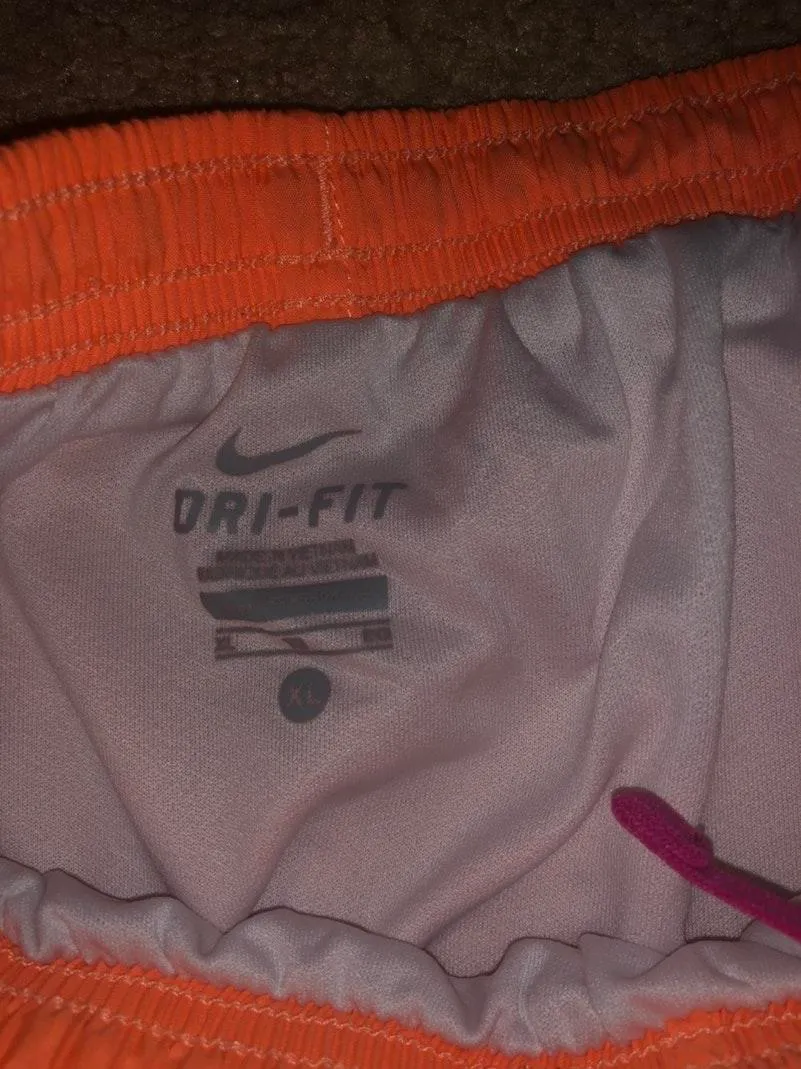Nike shorts - Image 2