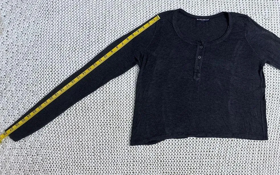 Nadia Semi Crop Long Sleeve Henley Tee - Charcoal - Image 8