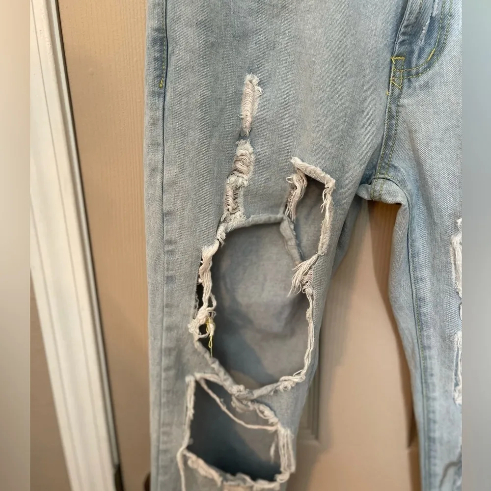 Top Trends Basic Collection We’re Denim Wear heavily distressed lt wash jeans 29 - Image 4