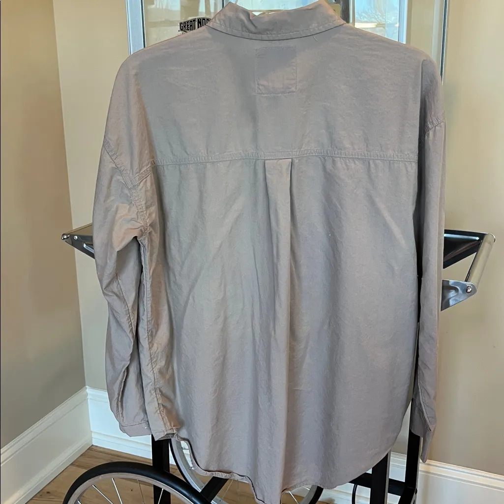The Favorite Button Down Shirt SO Womens Small Khaki Tan - Image 10