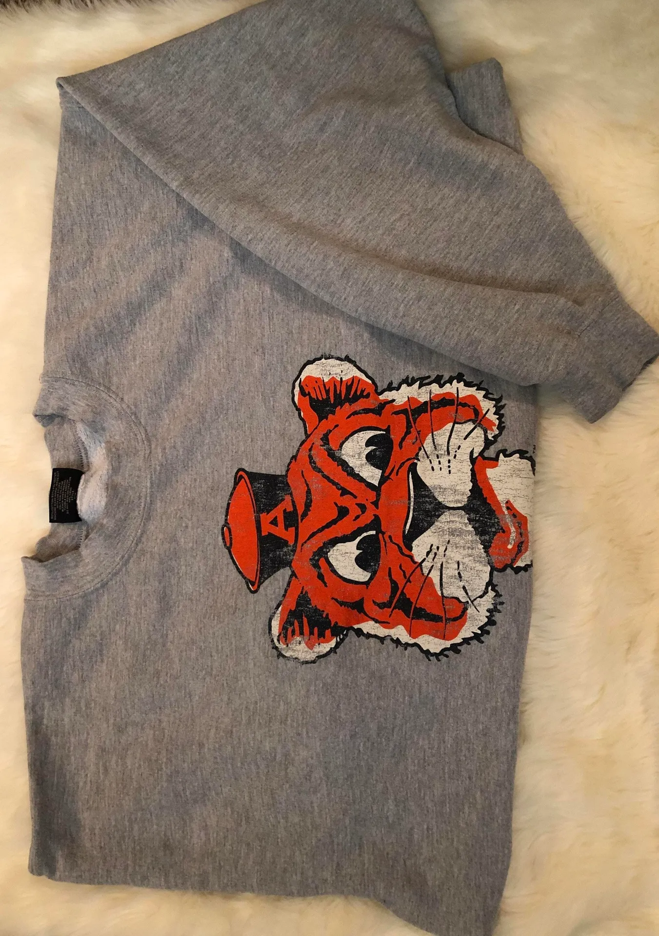 Auburn Gear Size L - Image 2