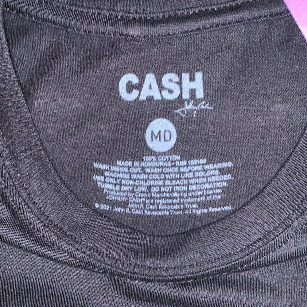 NWT Johnny Cash Tee w, Cutoff Bottom Black Size M - Image 2