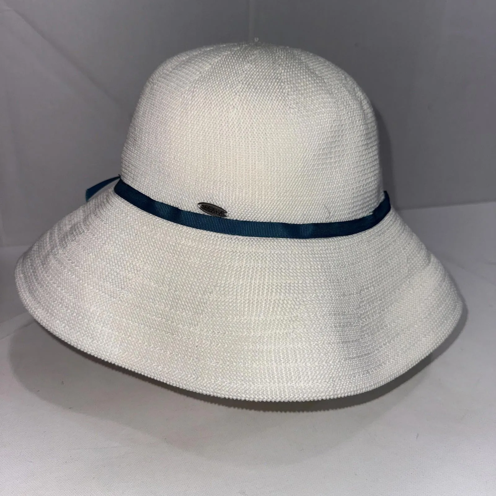 Scala Minimalist Green Bow Adjustable Size White Wide Brim Bucket Cap Sun Hat - Image 2