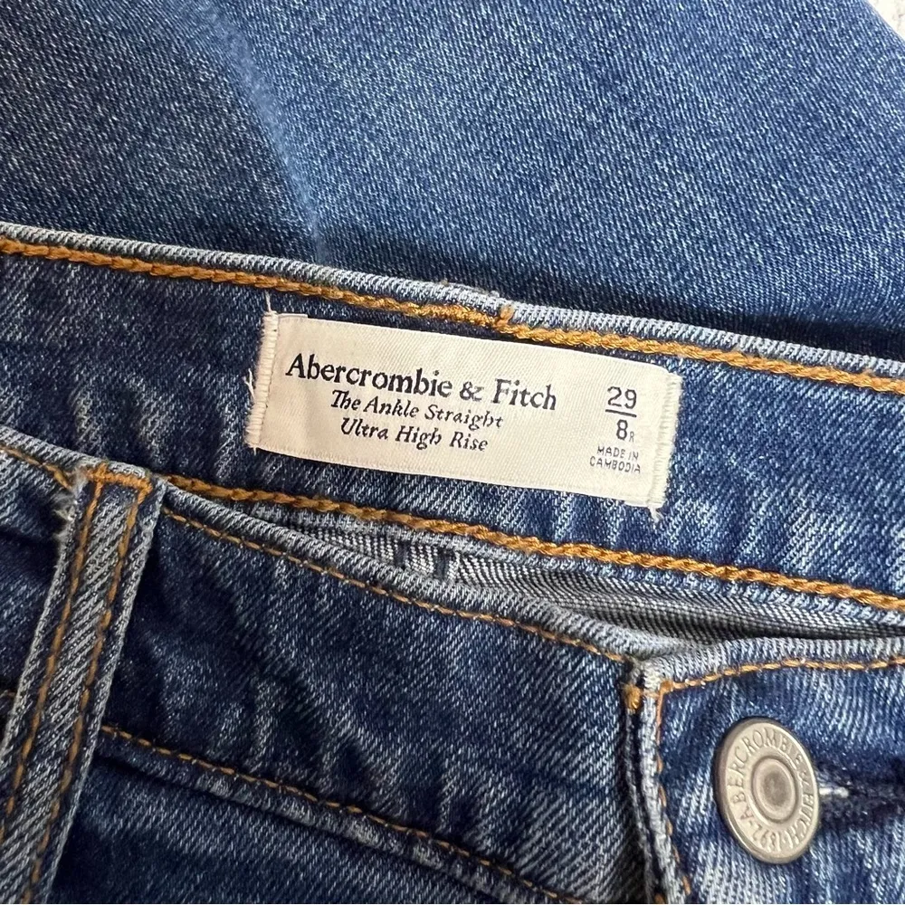 Abercrombie & Fitch the ankle straight ultra high rise Sz 29 - Image 3