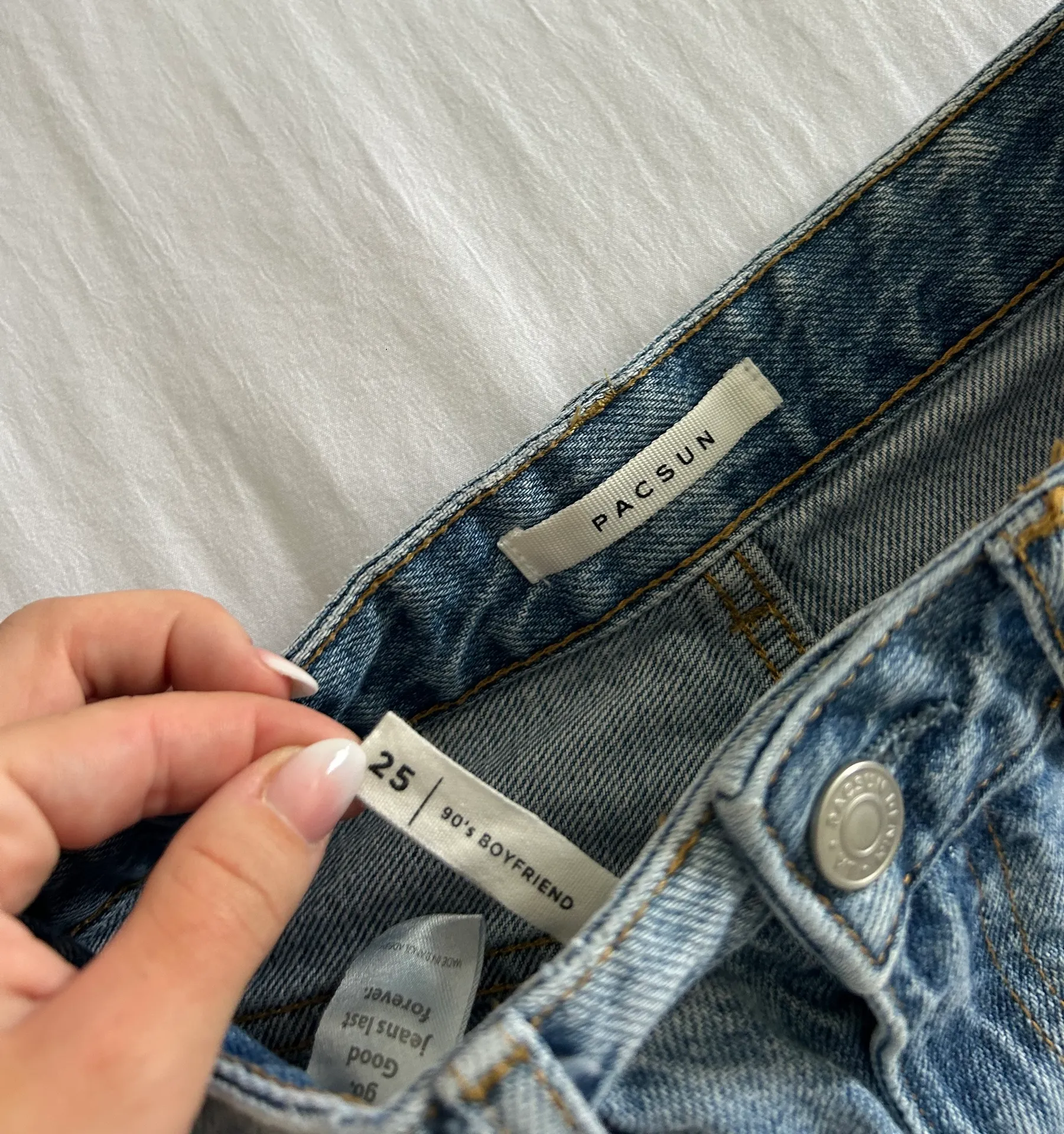 90s Boyfriend Jeans - Image 4