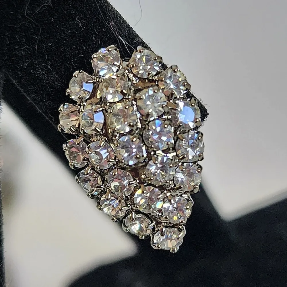 Elegant Crystal Rhinestone Necklace Earrings Set Silver - Image 6