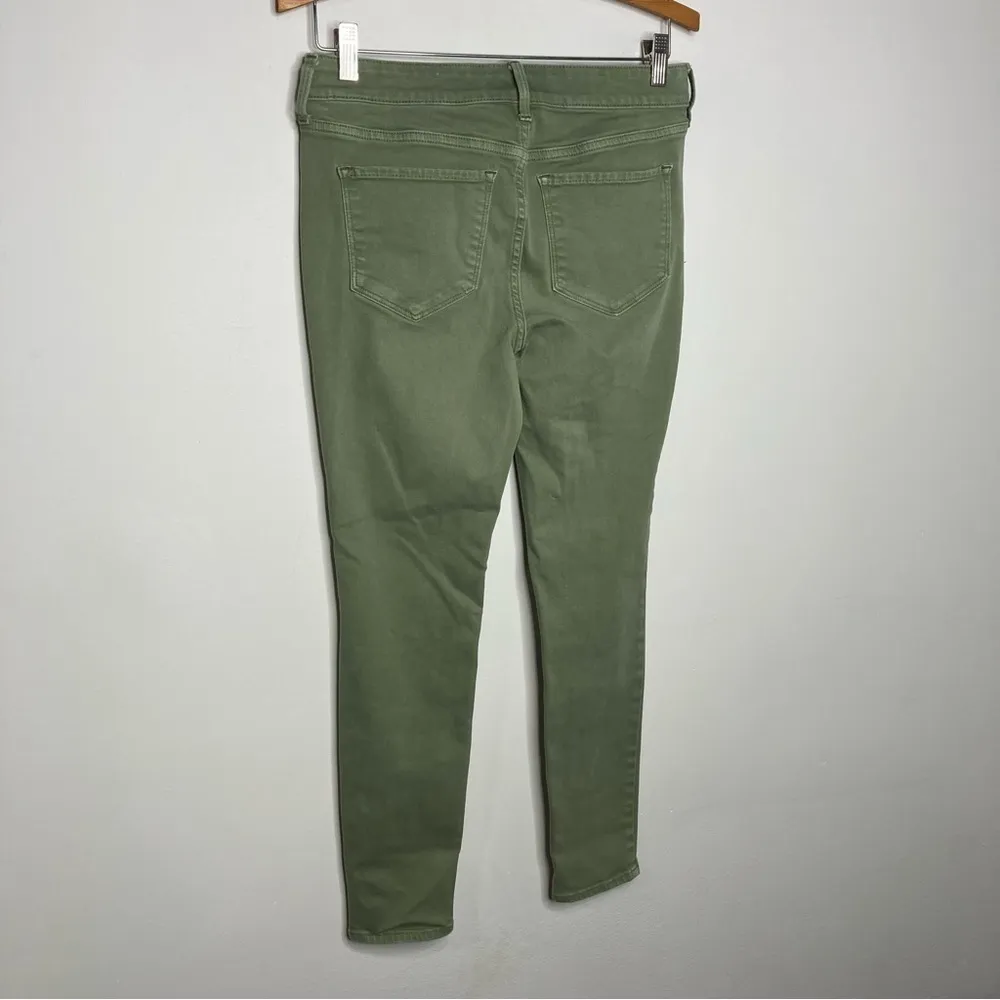 Old Navy‎ rockstar super skinny jeans mid rise green size 6 - Image 4