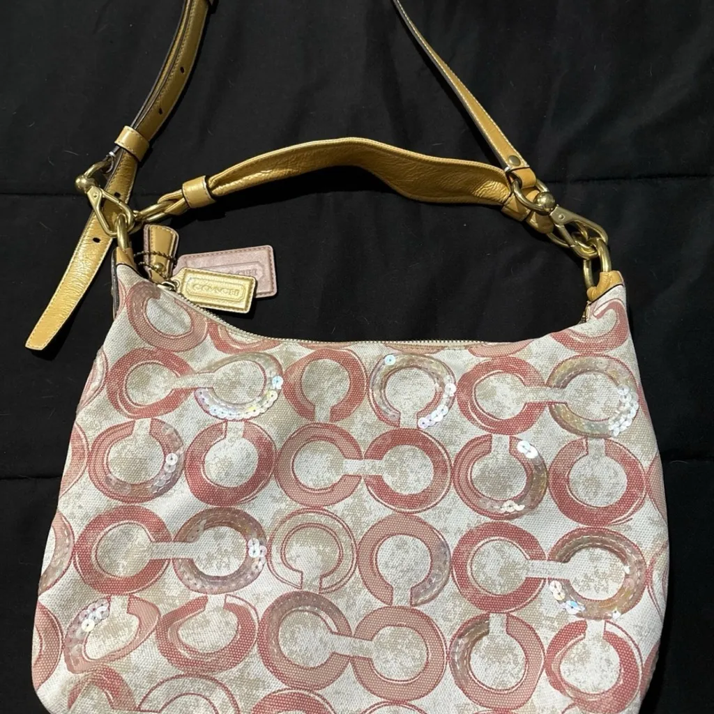 Coach Pink and Cream Patterned Shoulder Bag - Image 2