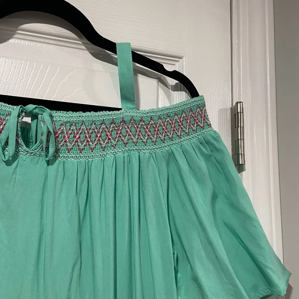 Caribbean Joe Size M Off the Shoulder Tie Neck Mint Green Pink Embroidered Dress - Image 4