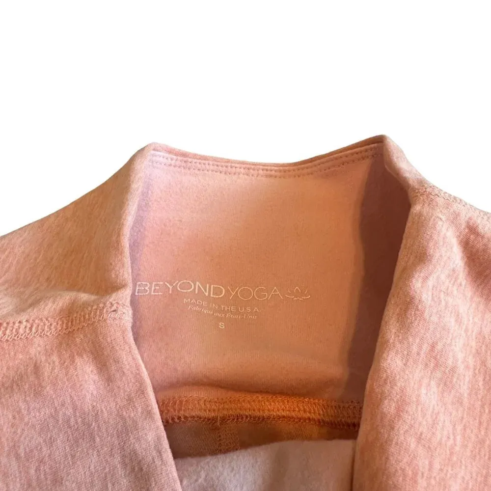 Beyond Yoga Capri Leggings Cutout Embroidered Floral Leg Detail Size Small Women - Image 6