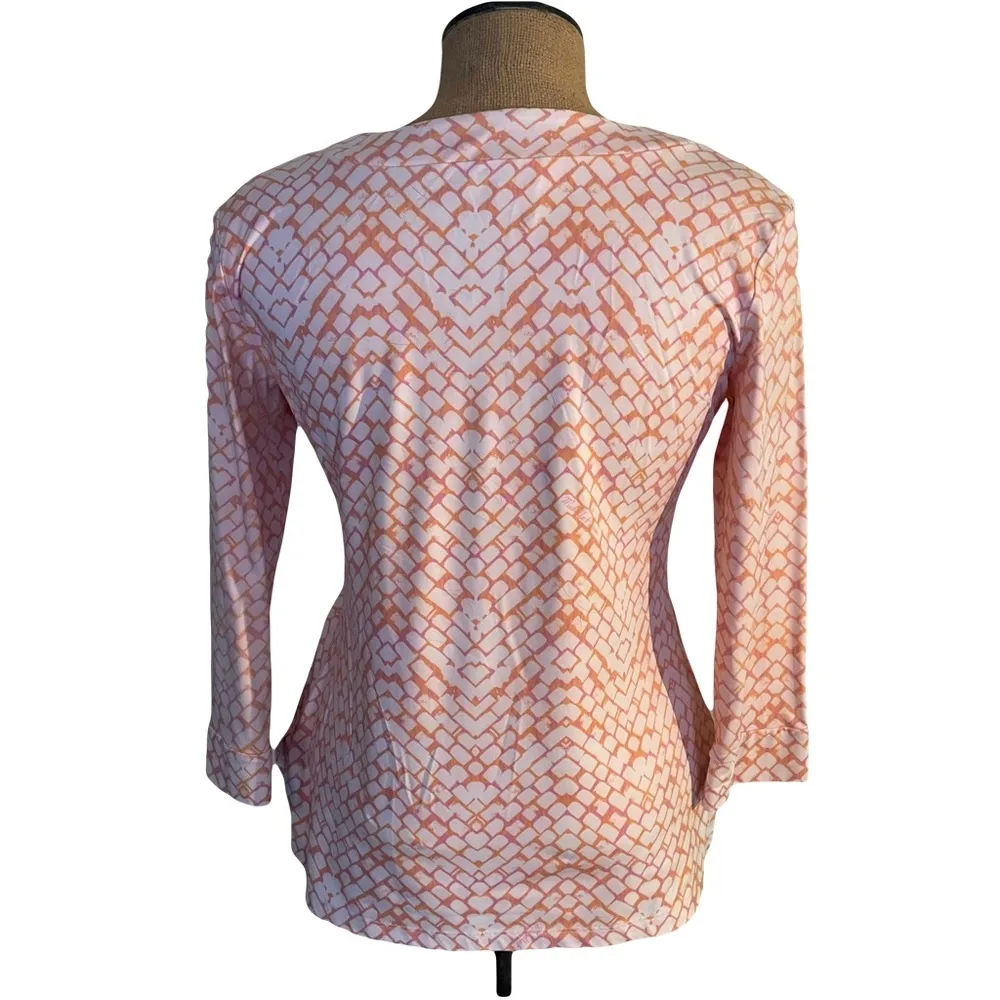 Michelle Parisou ladies v - Image 3