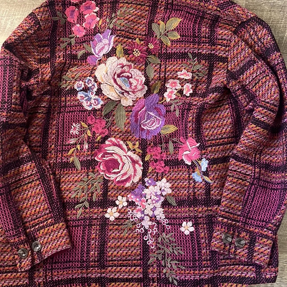Johnny Was Workshop Embroidered Floral Shirt Jacket In Emi Plaid Size XS - Image 3